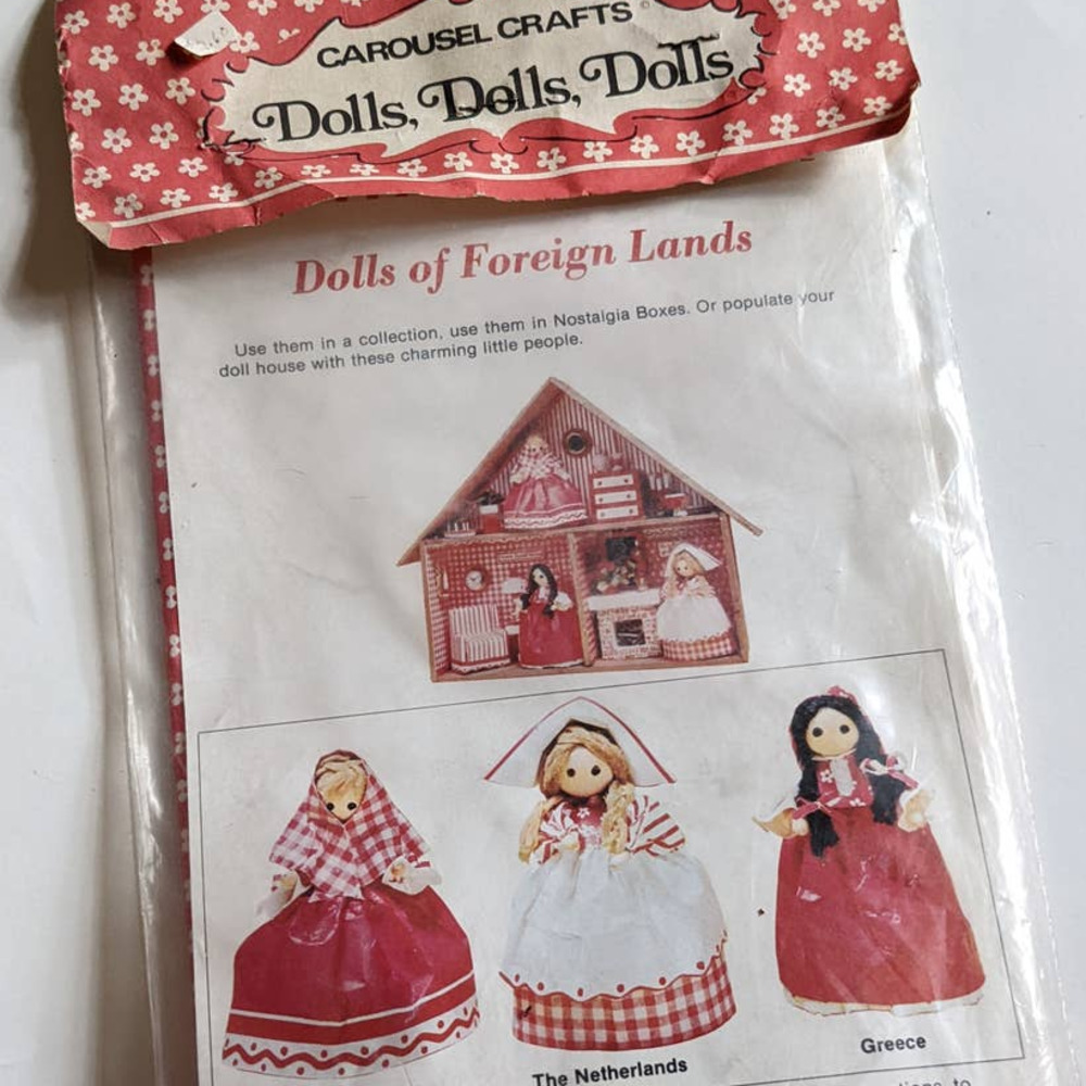 Vintage Dolls of Foreign Lands Craft Kit, Miniature Dolls, Czech Greek Dutch